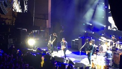 Noel Gallagher's High Flying Birds / Dave McCabe & The Ramifications on Apr 30, 2016 [300-small]