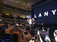 LANY on Aug 5, 2017 [921-small]