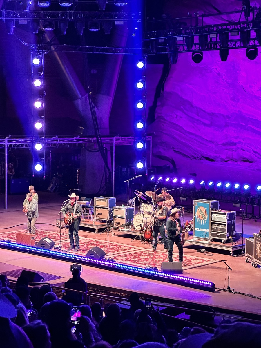 Sierra Hull Concert & Tour History (Updated for 2024) Concert Archives