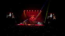 Tenacious D / Dave Hill on May 12, 2024 [150-small]