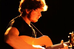 Seth Lakeman on Apr 1, 2014 [590-small]
