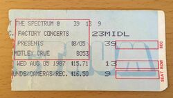 Mötley Crüe / Whitesnake on Aug 5, 1987 [417-small]