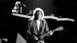 Foreigner / Guiffria on Apr 17, 1985 [515-small]