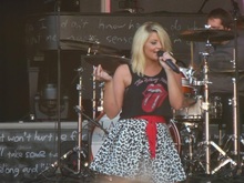 Hunter Hayes / Dustin Lynch / Lonestar / Lauren Alaina / Parmalee / Sarah Darling on Jul 5, 2013 [085-small]