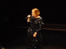 Adele on Sep 23, 2016 [623-small]