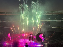 Coldplay / H.E.R. / Bea Miller / Kylie Minogue on Jun 4, 2022 [745-small]