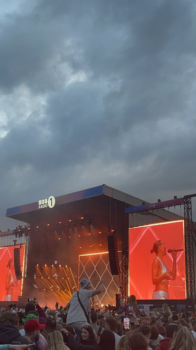 Deeps Concert Photos | Concert Archives