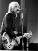 Tom Petty And The Heartbreakers / Lone Justice on Jul 9, 1985 [497-small]