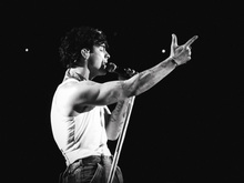 Jonas Brothers / Deleasa on Apr 23, 2024 [849-small]