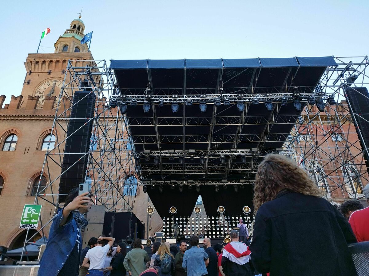 Concert History of Piazza Maggiore Bologna, Emilia-Romagna, Italy | Concert  Archives, image size:1200x900