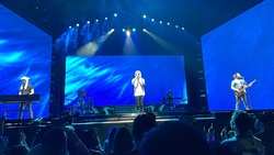 AJR / Gayle on May 4, 2022 [892-small]