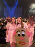Melanie Martinez / Beach Bunny / Sofia Isella on May 28, 2024 [898-small]