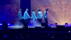 Tomorrow x Together on May 29, 2024 [255-small]