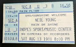 Neil Young & the Bluenotes / Tracy Chapman on Aug 13, 1988 [047-small]