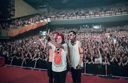Coleman Hell / Twenty One Pilots on Apr 11, 2016 [872-small]