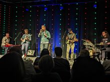tags: Red Wanting Blue - Red Wanting Blue on Jun 9, 2024 [466-small]