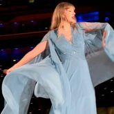Taylor Swift / Sabrina Carpenter on Nov 25, 2023 [338-small]