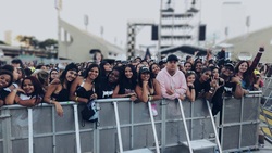 Justin Bieber on Mar 29, 2017 [909-small]