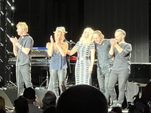 Sarah McLachlan / Feist on Jun 10, 2024 [321-small]