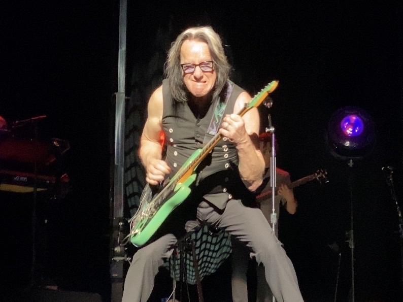 Todd Rundgren Concert & Tour History (Updated for 2024) | Concert Archives