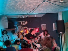 Frog legs / Elliot Pullen / Overtheweather on May 26, 2023 [864-small]