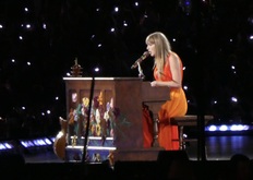 Taylor Swift / Paramore on Jun 18, 2024 [601-small]