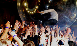 Stardeath and White Dwarfs / The Flaming Lips on Apr 21, 2010 [375-small]