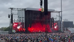 Foo Fighters / Wet Leg / Loose Articles on Jun 13, 2024 [731-small]