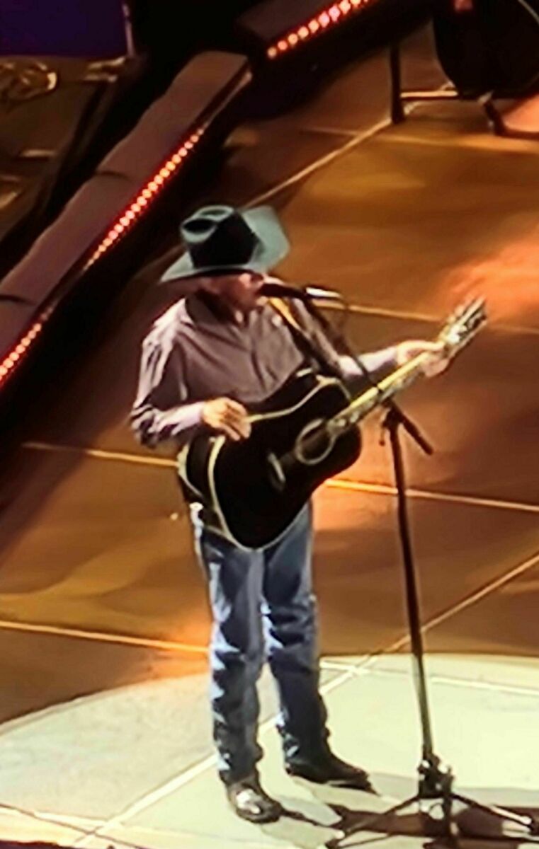 Strait Concert & Tour History (Updated for 2024) Concert Archives