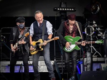 Bruce Springsteen & The E Street Band / Bruce Springsteen / Benny Sings on Jun 27, 2024 [589-small]