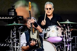 Bruce Springsteen & The E Street Band / Bruce Springsteen / Benny Sings on Jun 27, 2024 [598-small]