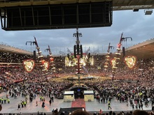 Ed Sheeran / Maisie Peters / DYLAN on Jun 4, 2022 [548-small]