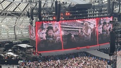 Taylor Swift / Paramore on Jun 30, 2024 [477-small]