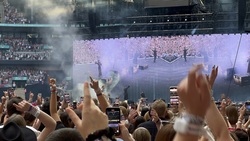 Taylor Swift / Paramore / Benson Boone / Gracie Abrams on Jun 23, 2024 [526-small]