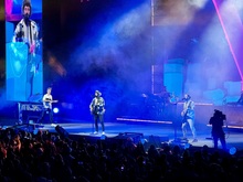 AJR / Carly Rae Jepsen / mxmtoon on Jul 4, 2024 [889-small]