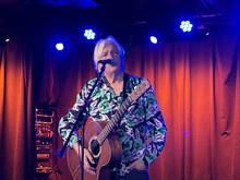 Robyn Hitchcock on May 16, 2024 [623-small]
