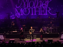 tags: Mother Mother - Cavetown / Mother Mother / Destroy Boys / Meet Me @ the Altar on Jul 2, 2024 [827-small]