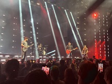 Fall Out Boy / Jimmy Eat World / Hot Mulligan / CARR on Apr 3, 2024 [278-small]