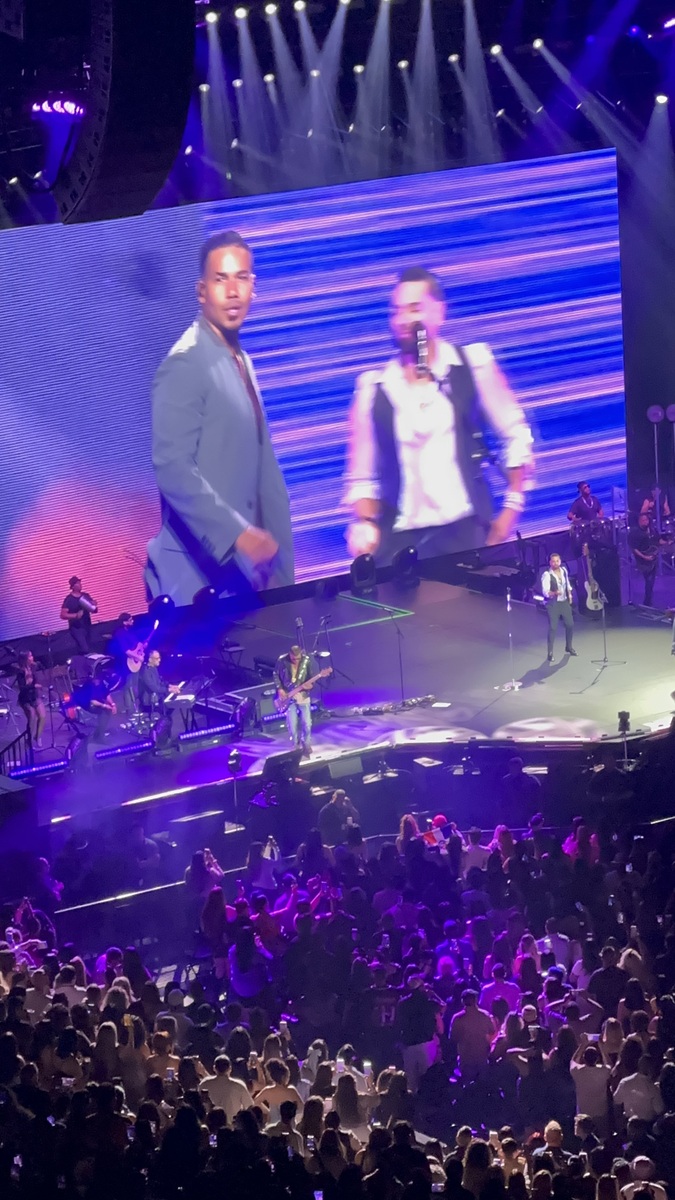 Aventura Concert & Tour History (Updated for 2024) Concert Archives