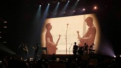 Shawn Mendes / James TW on May 27, 2017 [004-small]