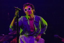 Harry Styles / Jenny Lewis on Nov 15, 2021 [922-small]