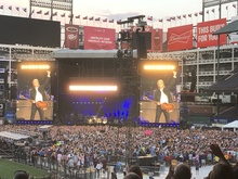 Paul McCartney on Jun 29, 2019 [139-small]