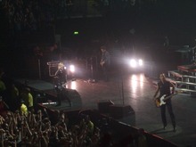 Prima Donna / Side View / Green Day on Oct 30, 2009 [028-small]