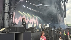 Foo Fighters / The Hives / Amyl and the Sniffers on Jul 23, 2024 [027-small]