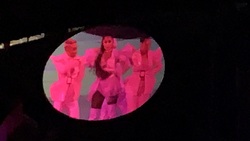 Ariana Grande / Social House on Nov 25, 2019 [202-small]