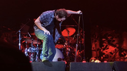 Pearl Jam on Aug 8, 2018 [250-small]