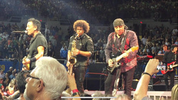Bruce Springsteen & The E Street Band / Jarod Clemons / Olivia Tallent / Jason Federici on Mar 17, 2016 [070-small]