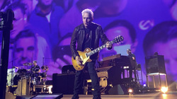 Pearl Jam / Andrew Watt / Chad Smith / Deep Sea Diver on May 22, 2024 [086-small]
