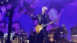 Pearl Jam / Andrew Watt / Chad Smith / Deep Sea Diver on May 22, 2024 [090-small]