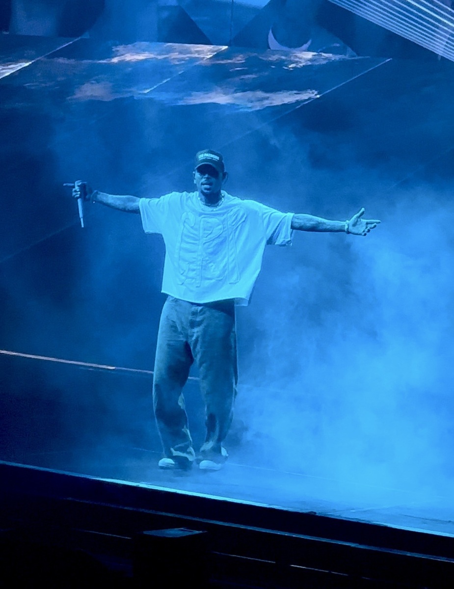  Chris Brown Concert & Tour History (Updated for 2024) 